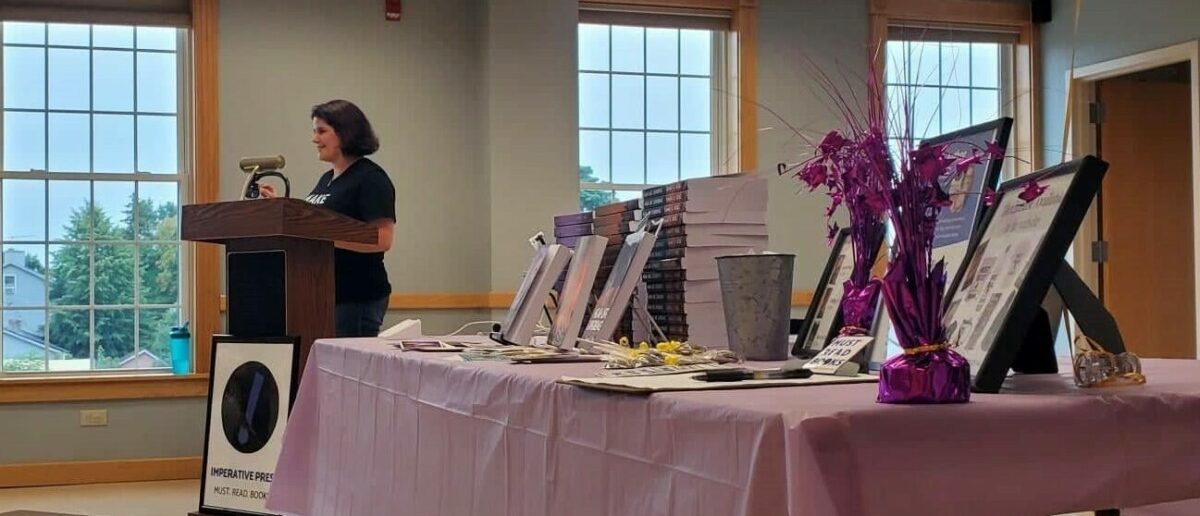 227329125_339454291248493_6058549540637925488_n during author visits emma g rose brings stickers and bookmarks for the students